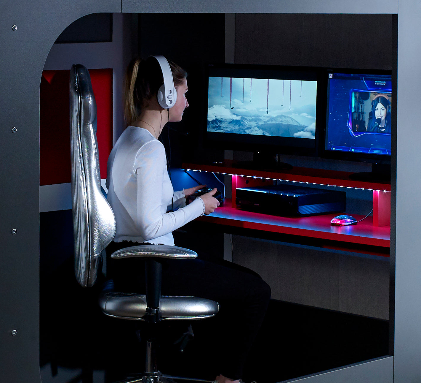 Introducing Gamers Window: Elevating Your Gaming Experience with Innovative Furniture Solutions